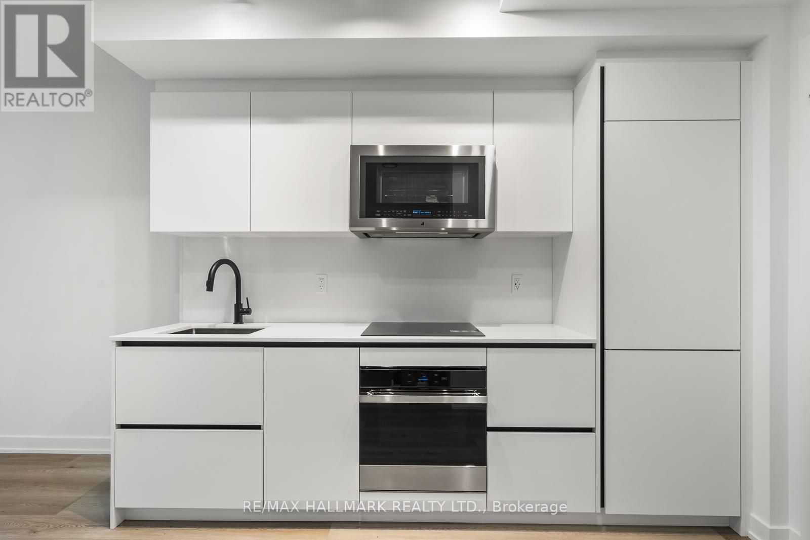 605 - 327 King Street W, Toronto, Ontario  M5V 0W7 - Photo 7 - C12836350