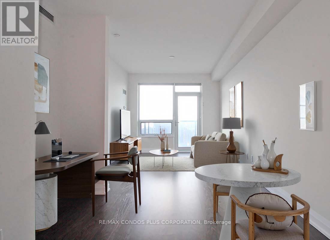 3721 - 5 Sheppard Avenue E, Toronto, Ontario  M2N 0G4 - Photo 2 - C12836360