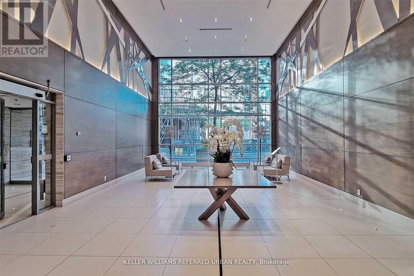 1605 - 96 St Patrick Street, Toronto (Kensington-Chinatown), Ontario  M5T 1V2 - Photo 2 - C12836402