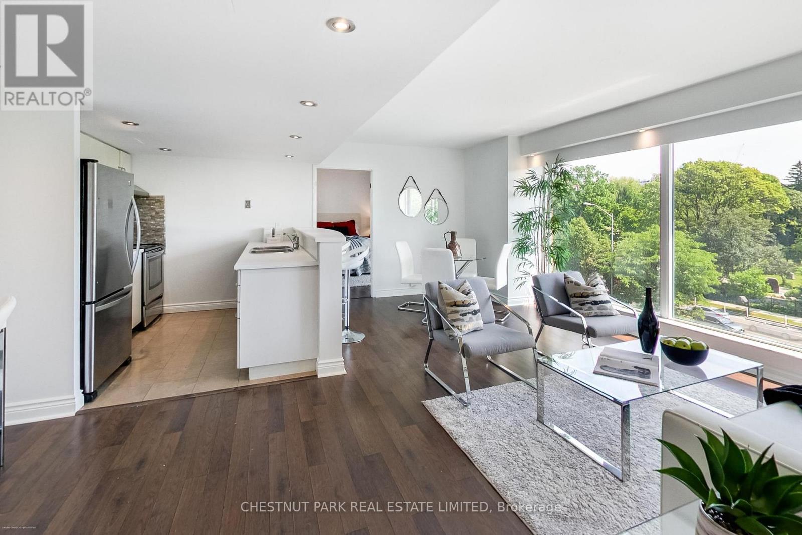 201 - 97 Lawton Boulevard, Toronto, Ontario M4V 1Z6 - Photo 11 - C12836422