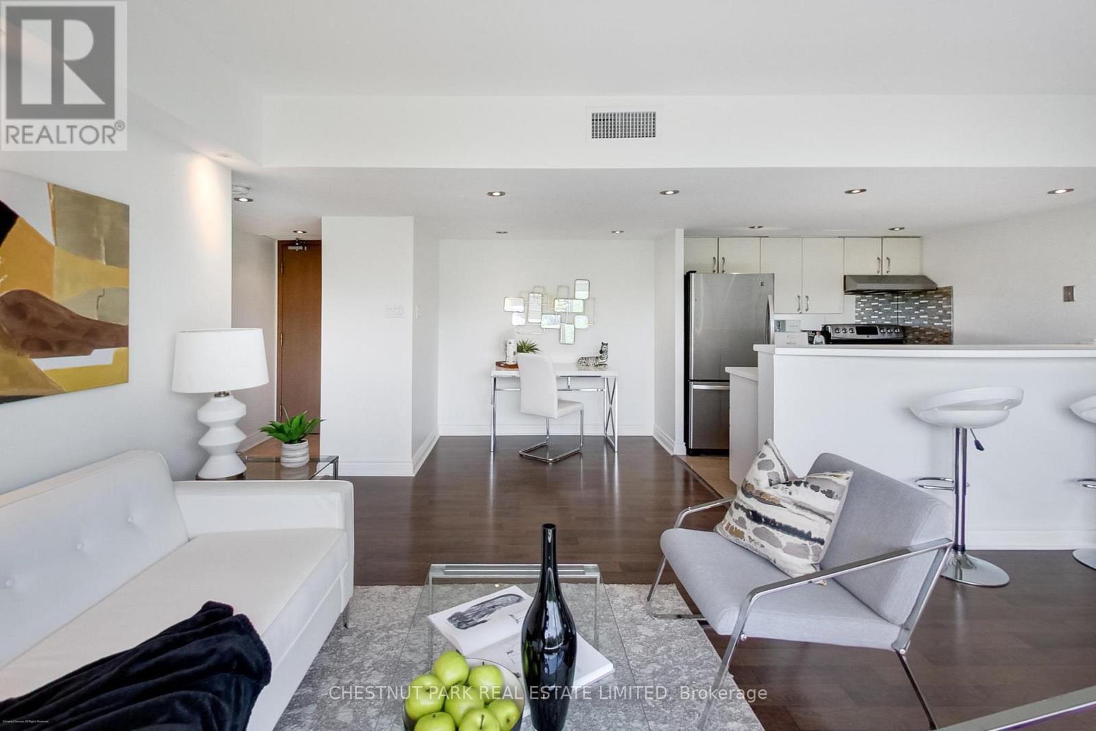 201 - 97 Lawton Boulevard, Toronto, Ontario M4V 1Z6 - Photo 16 - C12836422