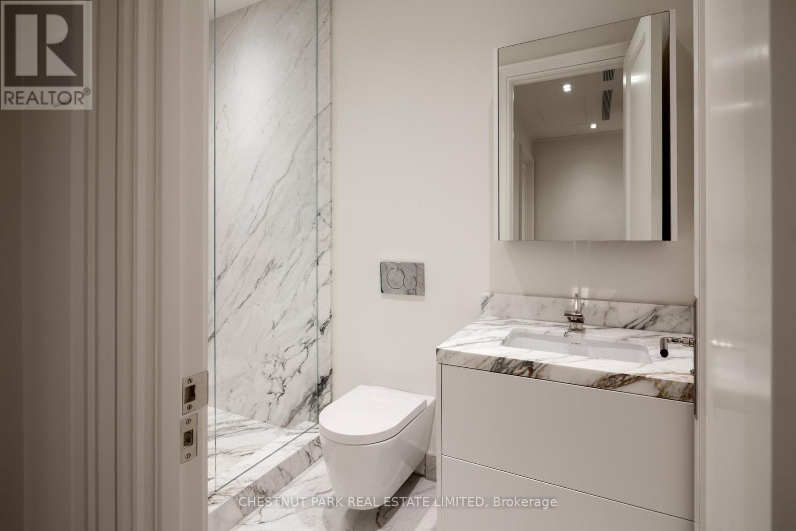 Sub Penthouse 02 - 200 Cumberland Street, Toronto, Ontario  M5R 0B7 - Photo 32 - C12836450