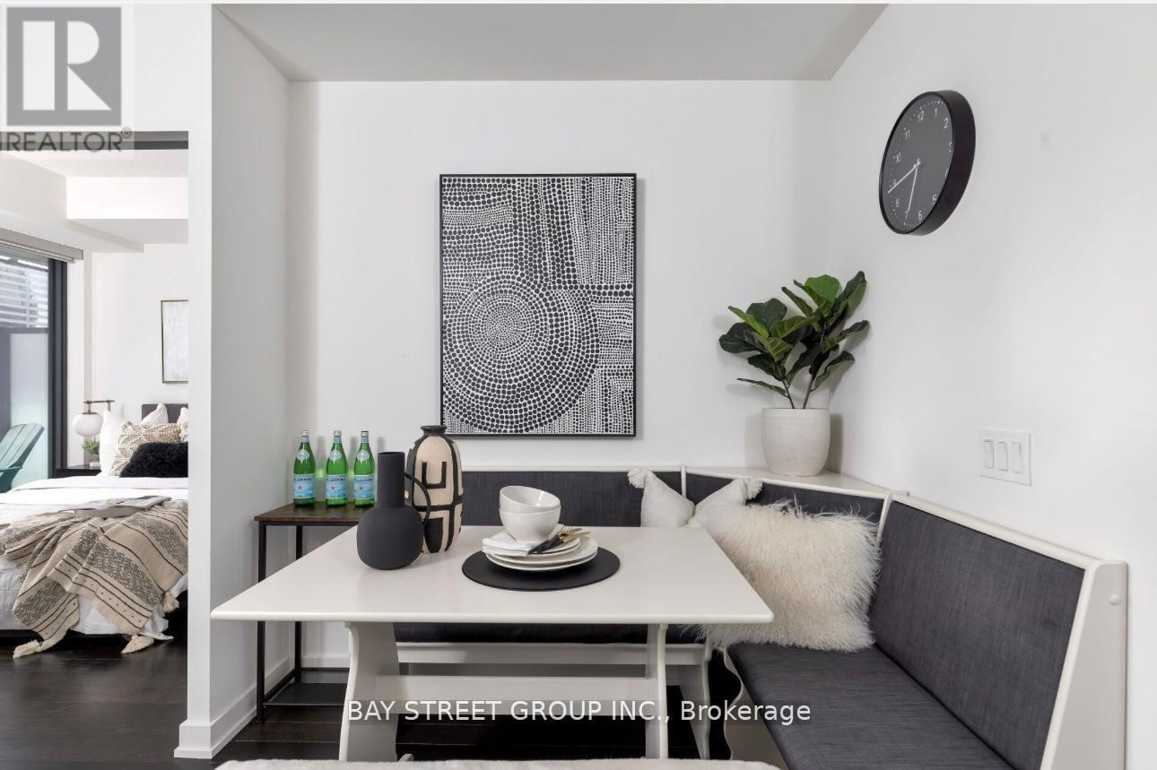 2208 - 25 Richmond Street E, Toronto, Ontario  M5C 0A6 - Photo 4 - C12836466