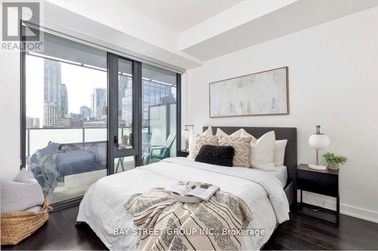 2208 - 25 Richmond Street E, Toronto, Ontario  M5C 0A6 - Photo 8 - C12836466