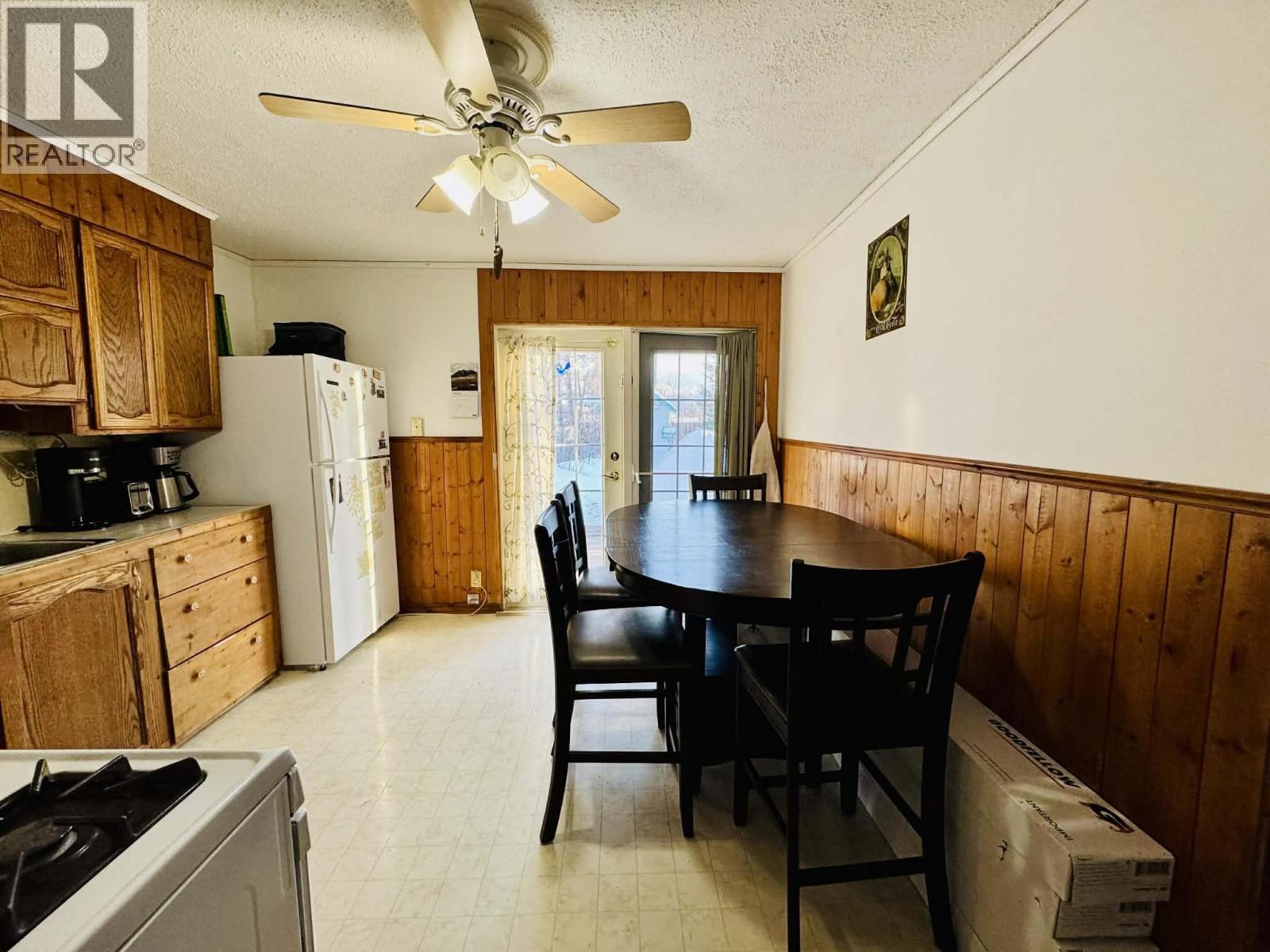 8143 99 Avenue, Fort St. John, British Columbia  V1J 1S6 - Photo 6 - R3094313