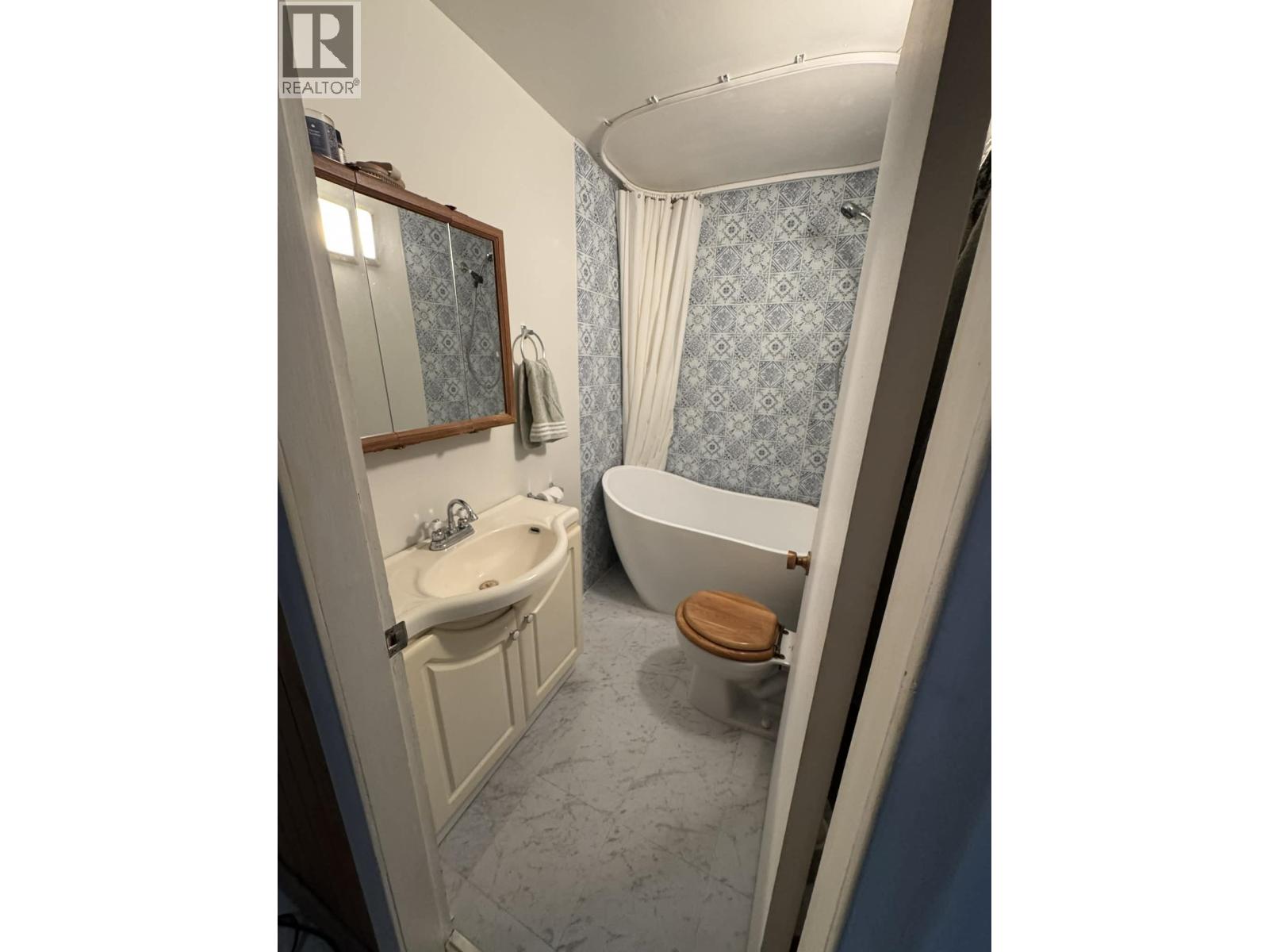 8143 99 Avenue, Fort St. John, British Columbia  V1J 1S6 - Photo 8 - R3094313