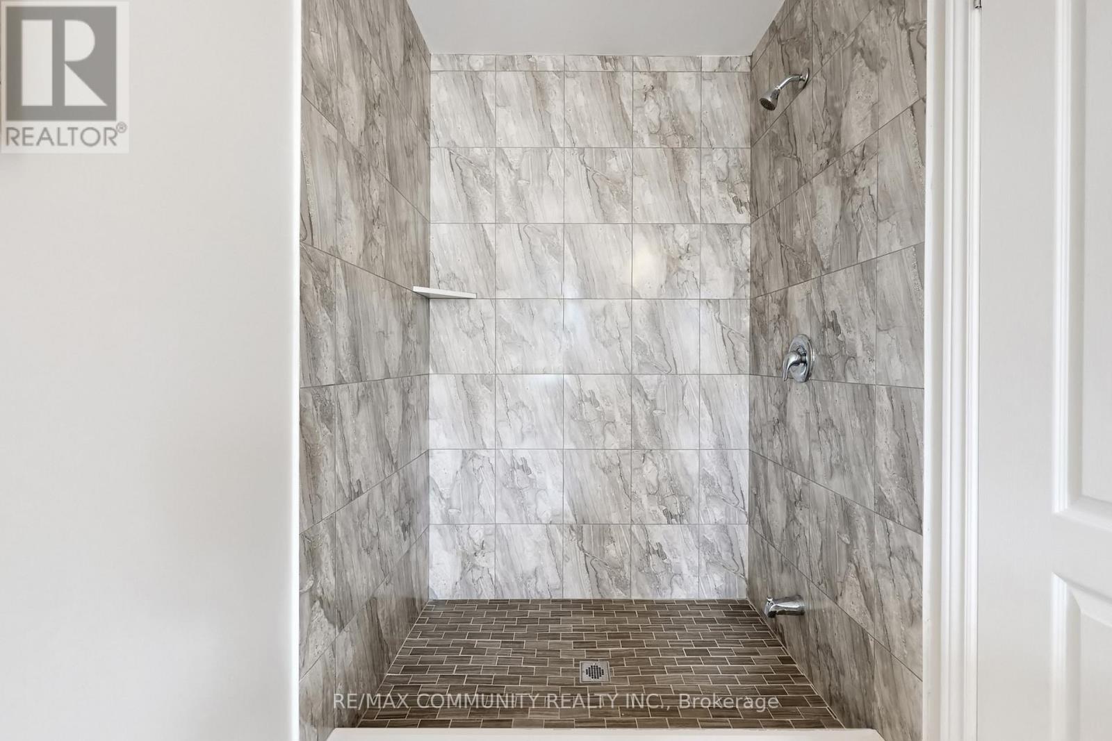 7 - 1741 Fairport Road, Pickering, Ontario L1V 1S9 - Photo 24 - E12836346