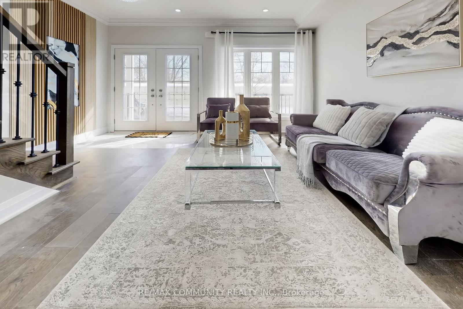 7 - 1741 Fairport Road, Pickering, Ontario L1V 1S9 - Photo 3 - E12836346