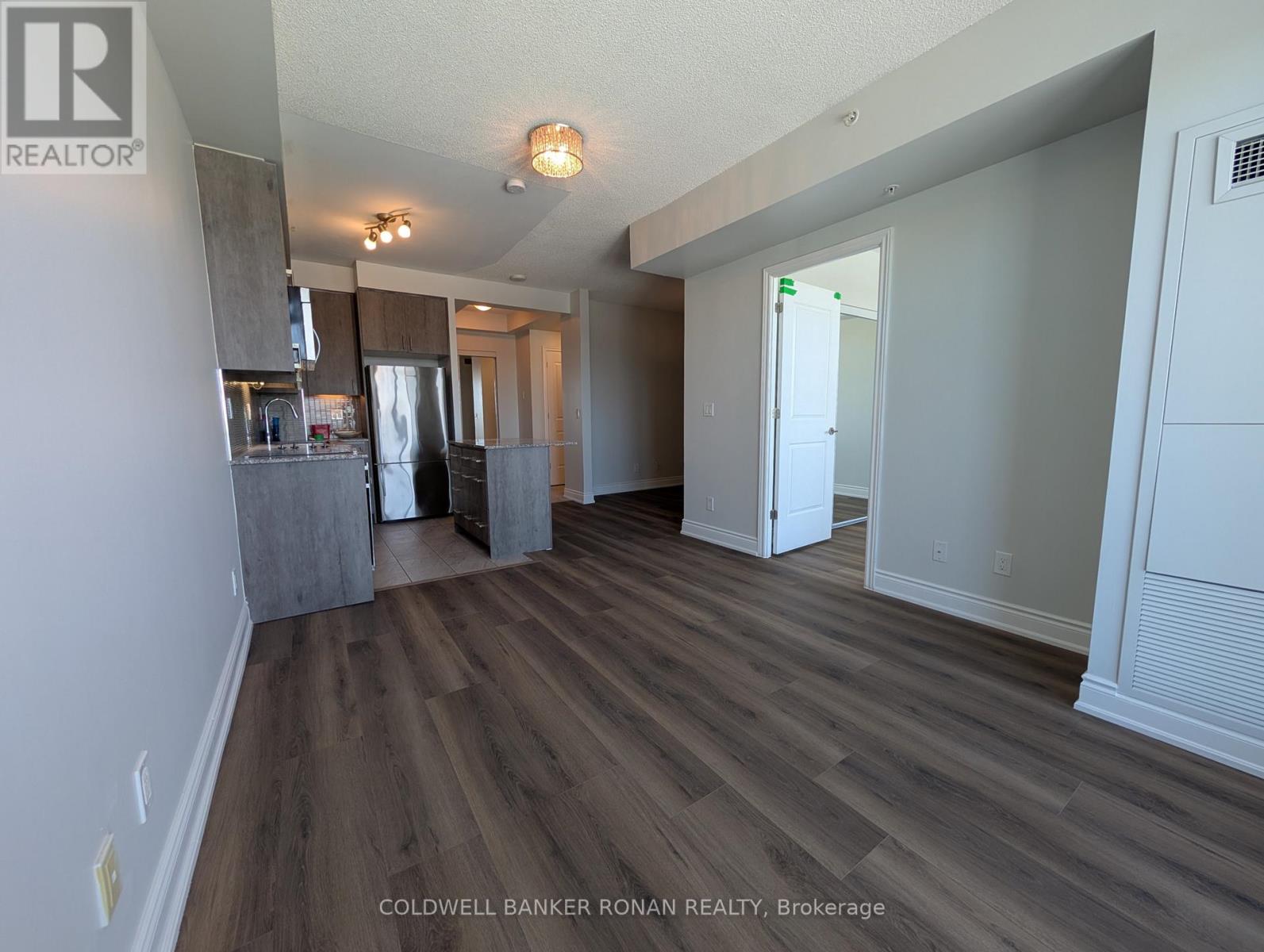 301b - 9090 Yonge Street, Richmond Hill, Ontario  L4C 0Z1 - Photo 11 - N12836398