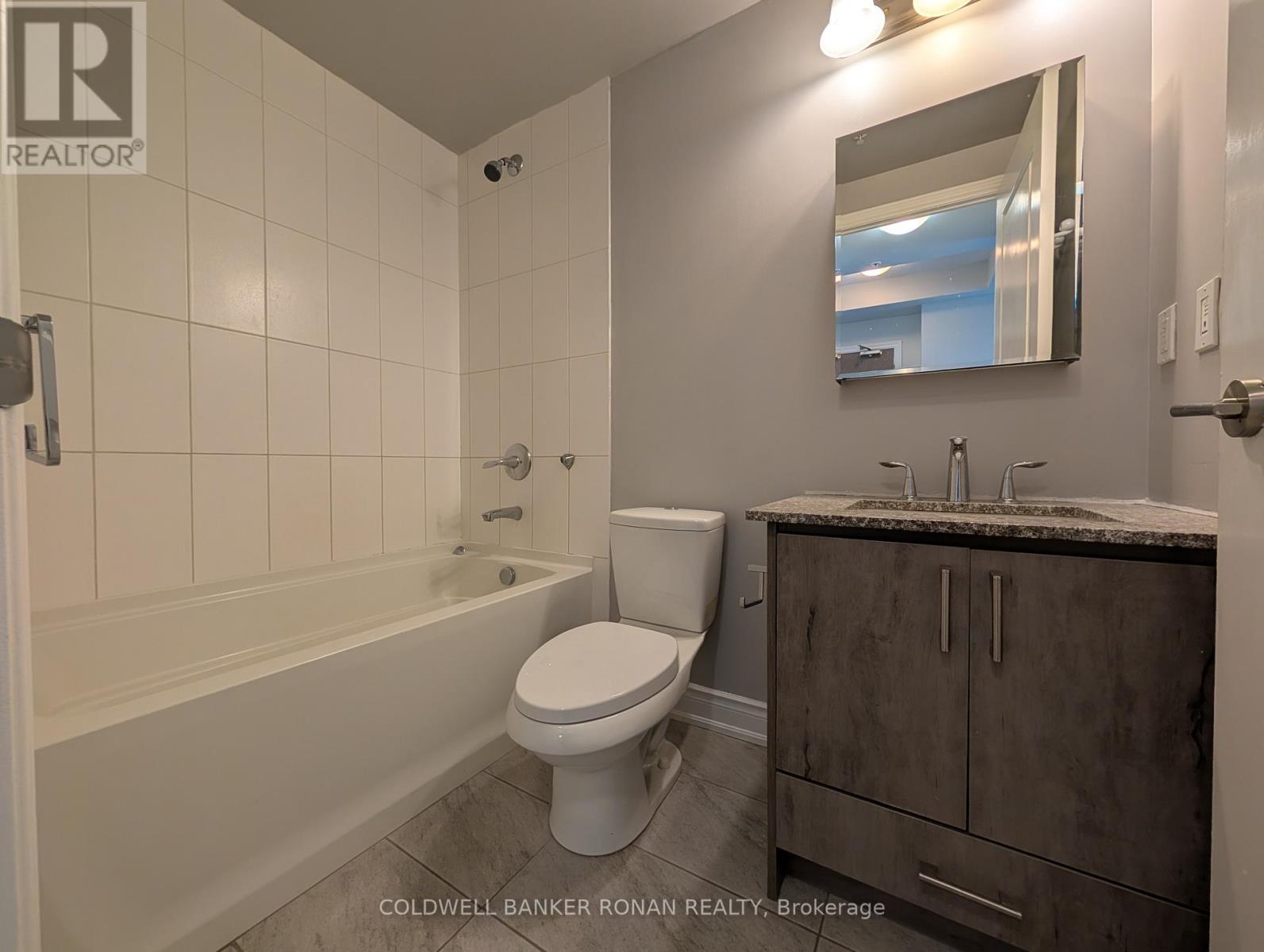 301b - 9090 Yonge Street, Richmond Hill, Ontario  L4C 0Z1 - Photo 16 - N12836398