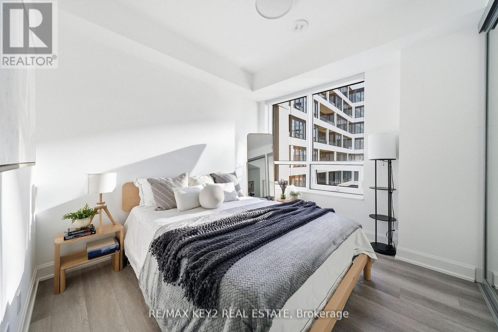 601 - 38 Water Walk Drive, Markham, Ontario  L3R 6M8 - Photo 21 - N12836440