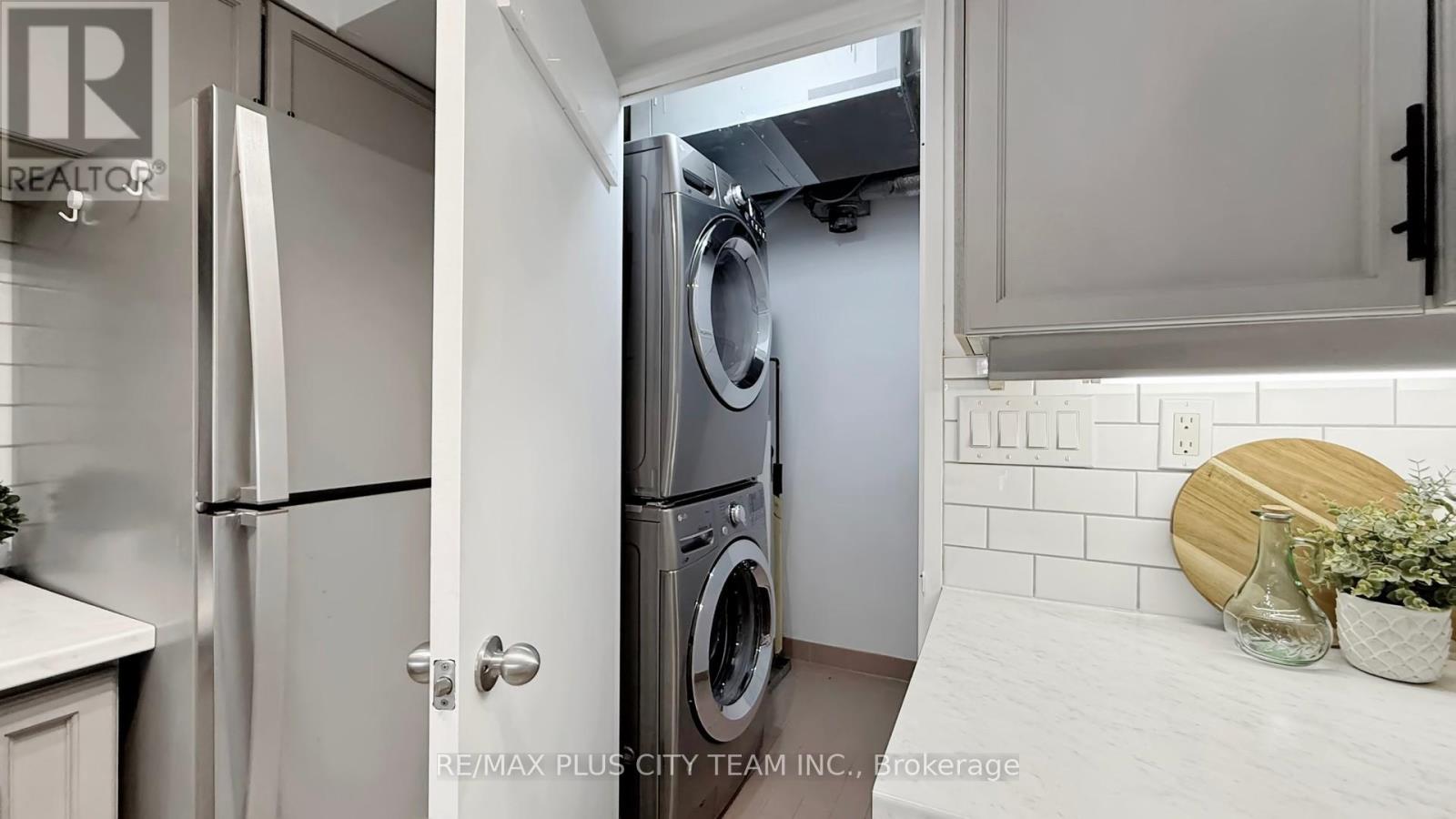 205 - 65 Scadding Avenue, Toronto, Ontario  M5A 4L1 - Photo 21 - C12718492