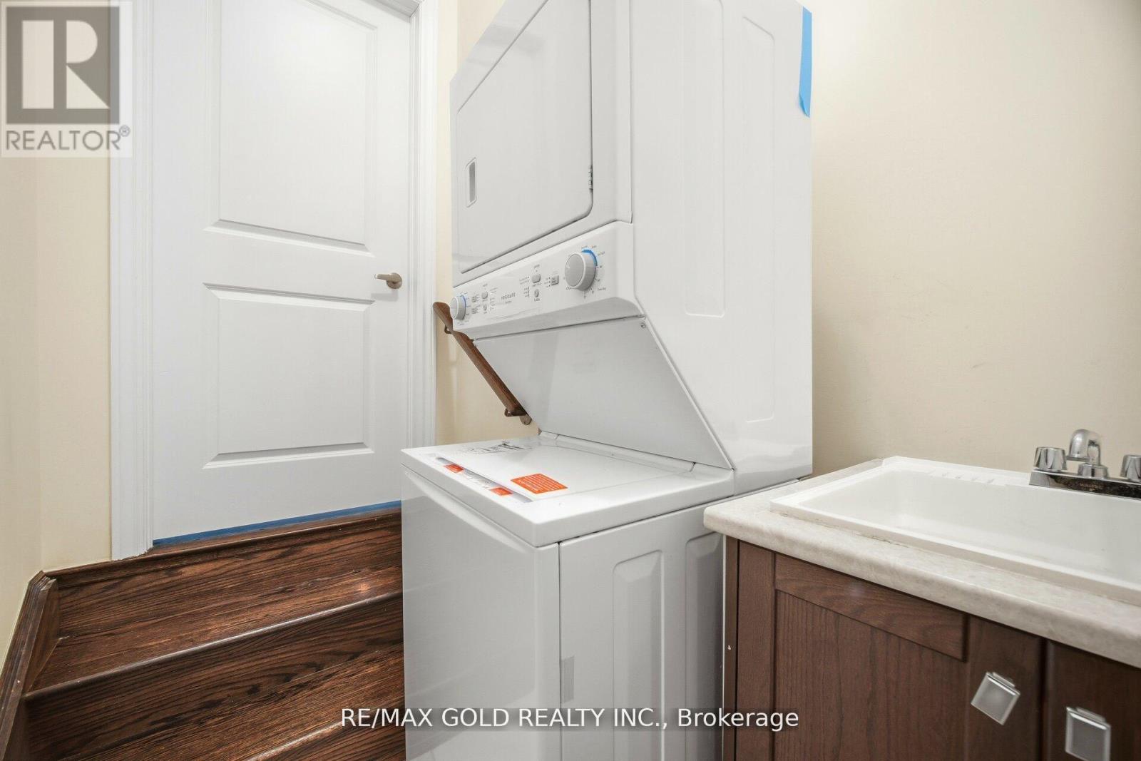 15 Spinland Street, Caledon, Ontario  L7C 4K4 - Photo 20 - W12814168