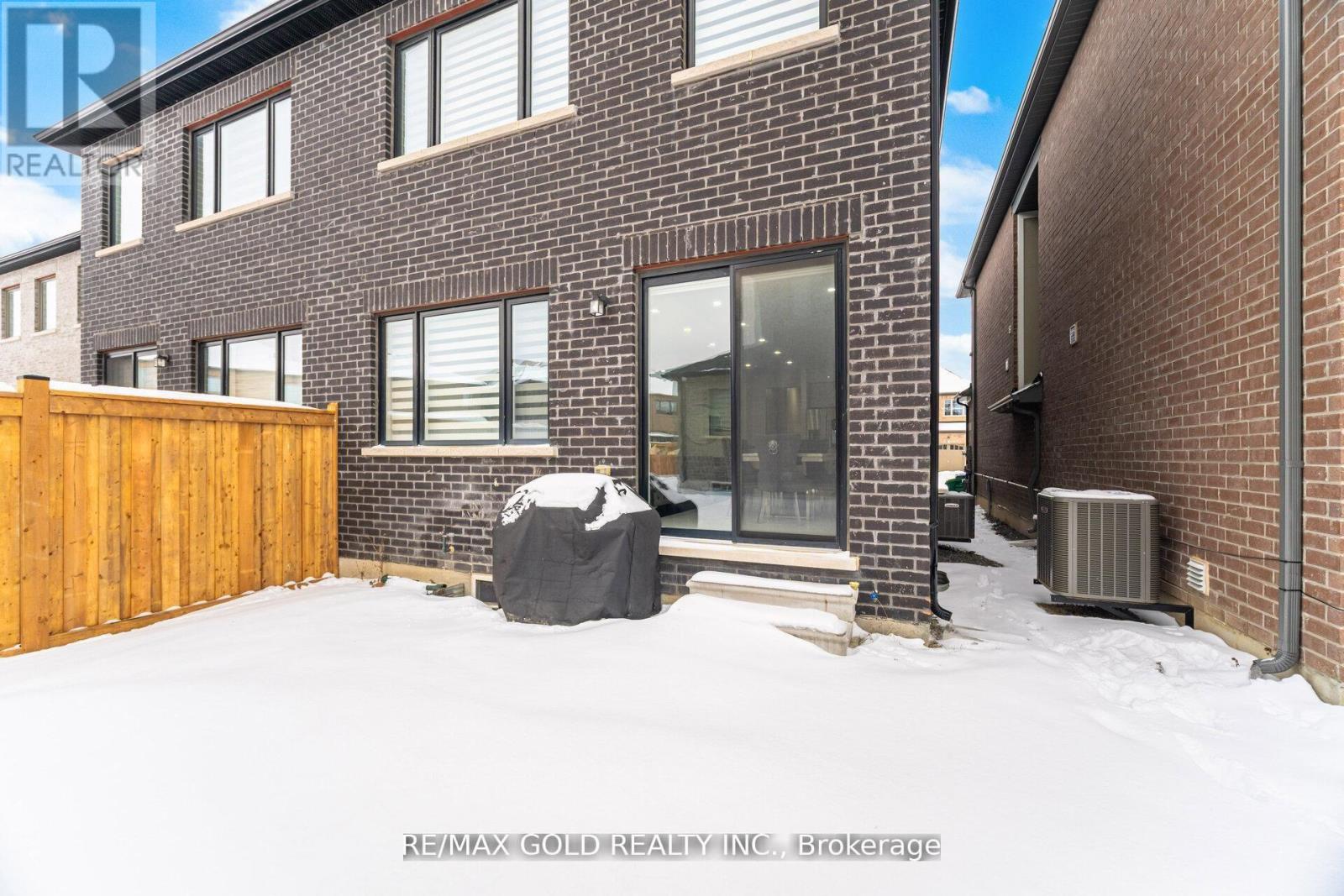 15 Spinland Street, Caledon, Ontario  L7C 4K4 - Photo 45 - W12814168