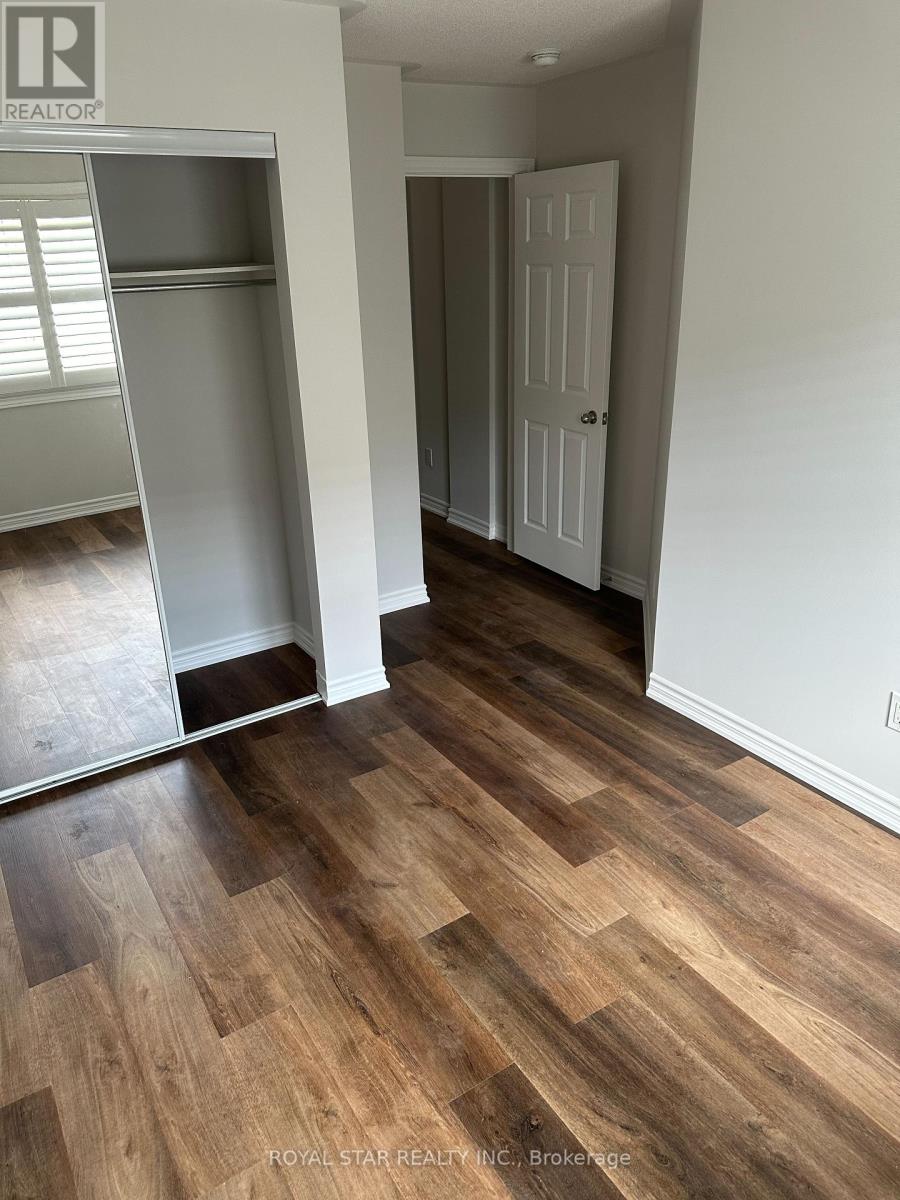 5-03 - 2420 Baronwood Drive, Oakville, Ontario  L6M 0J7 - Photo 6 - W12836378