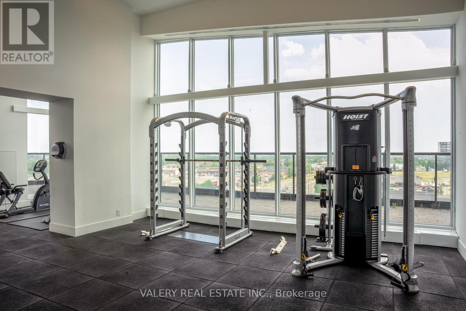 504 - 297 Oak Walk Drive, Oakville, Ontario  L6R 3R6 - Photo 17 - W12836438