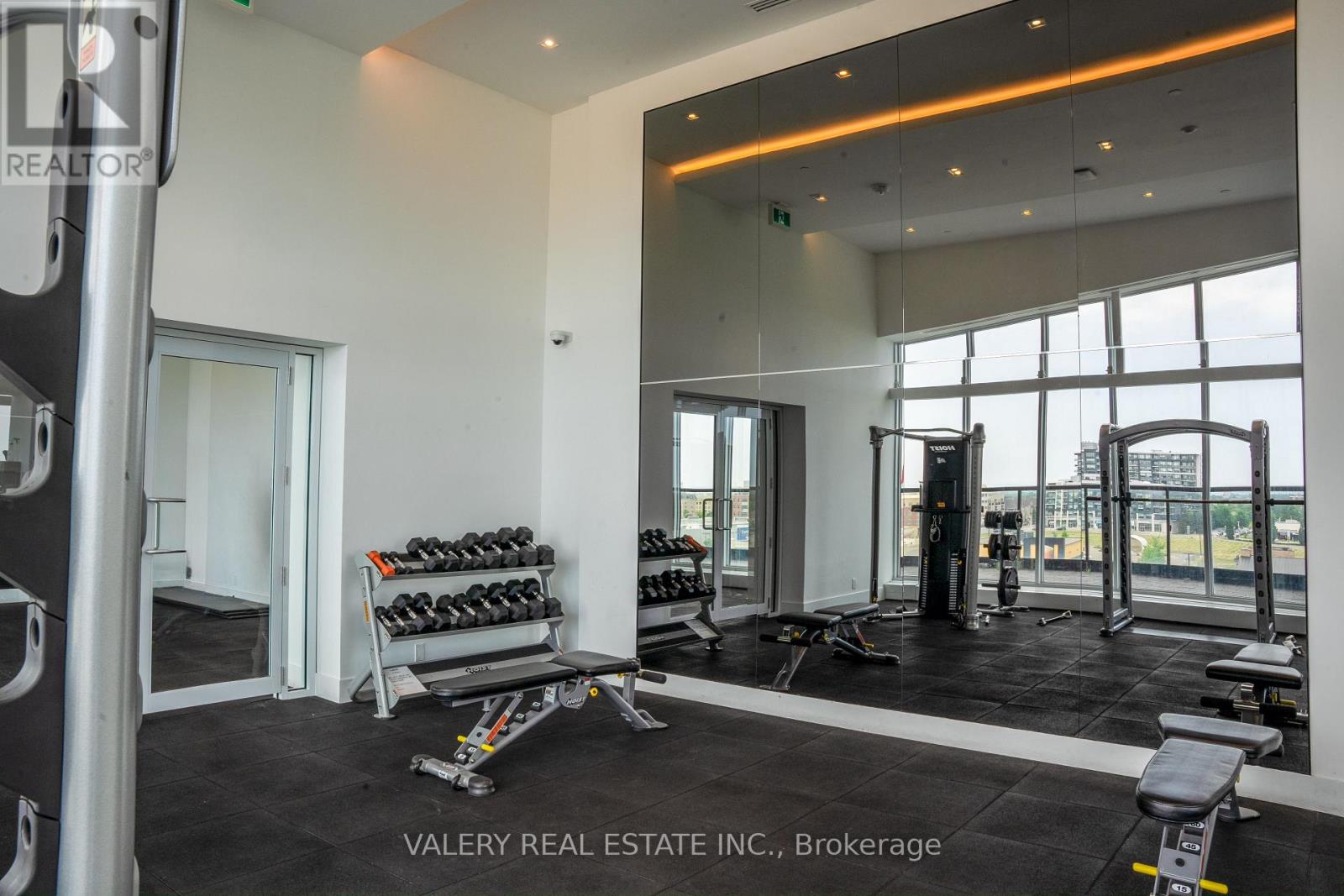 504 - 297 Oak Walk Drive, Oakville, Ontario  L6R 3R6 - Photo 19 - W12836438