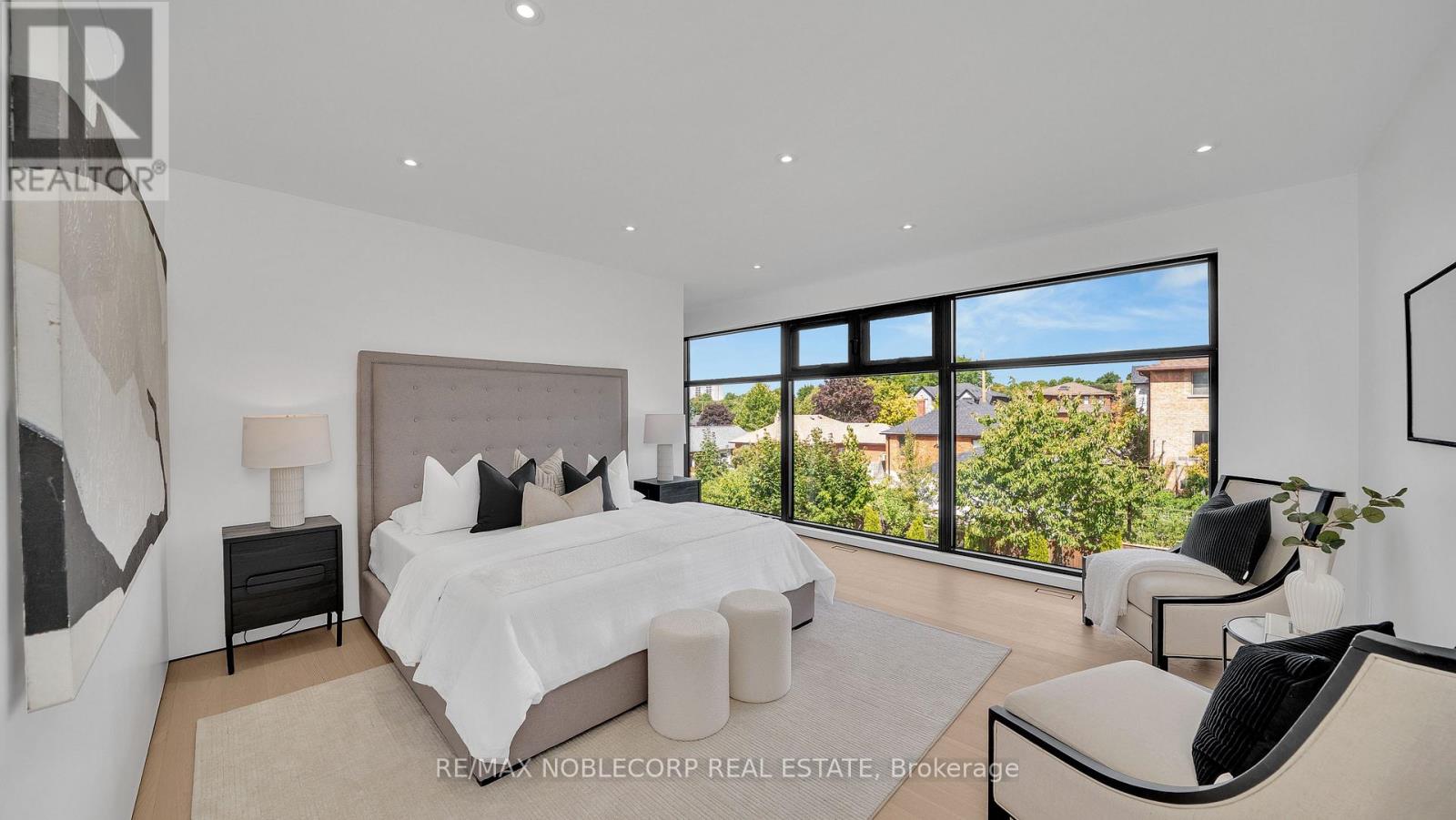 16 Deevale Road, Toronto, Ontario  M3M 1Z3 - Photo 23 - W12836442