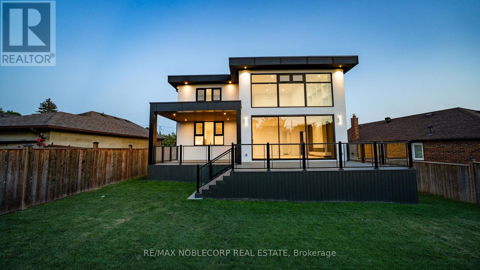 16 Deevale Road, Toronto, Ontario  M3M 1Z3 - Photo 49 - W12836442