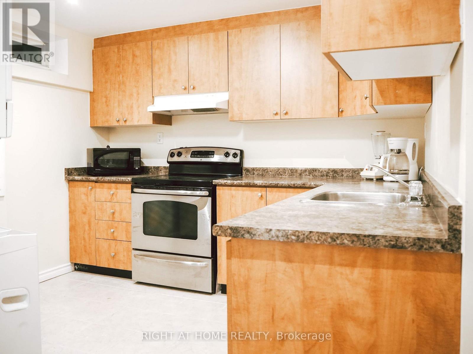 Bsmt - 776 Hepburn Road, Milton, Ontario  L9T 0K5 - Photo 6 - W12836502