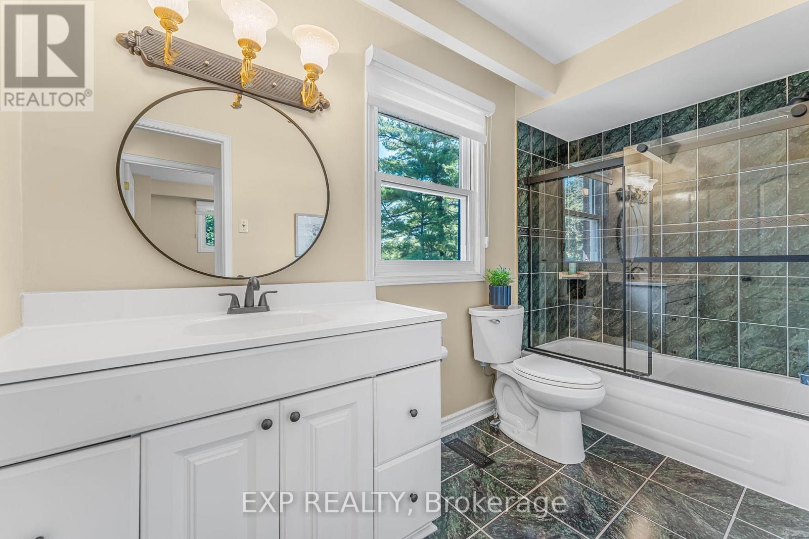 20 Amity Road, Mississauga, Ontario  L5M 1P2 - Photo 29 - W12836510