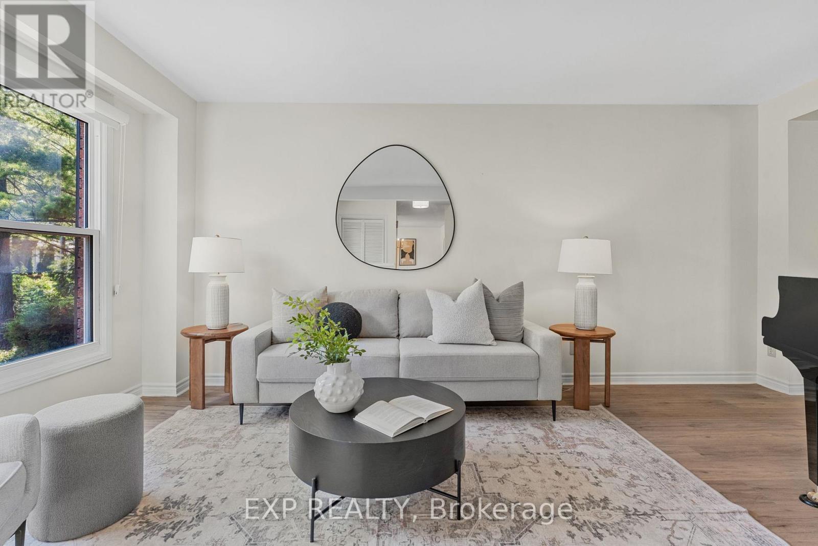20 Amity Road, Mississauga, Ontario  L5M 1P2 - Photo 6 - W12836510