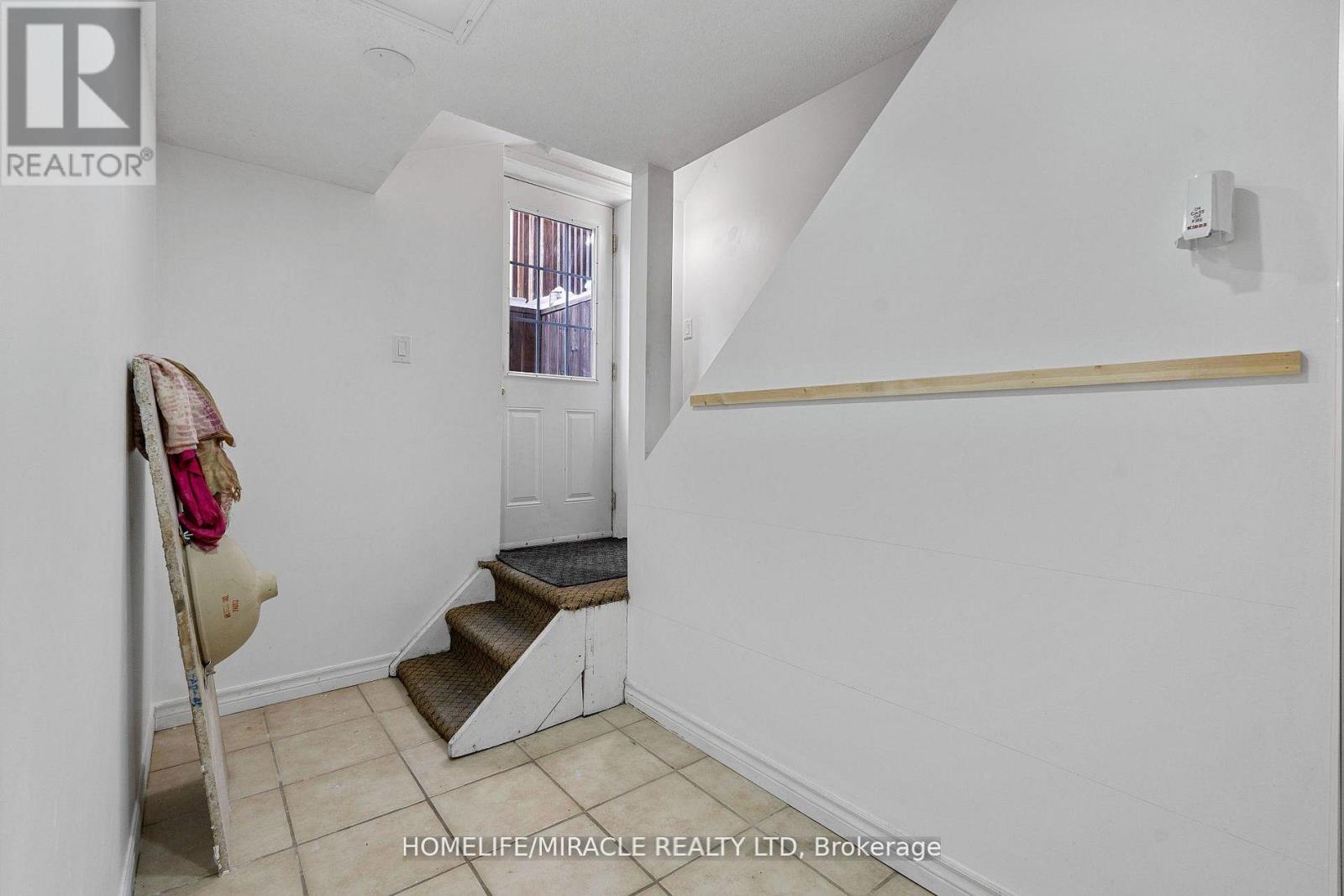 Basement - 3081 Nawbrook Road, Mississauga, Ontario  L4X 2W3 - Photo 12 - W12836532