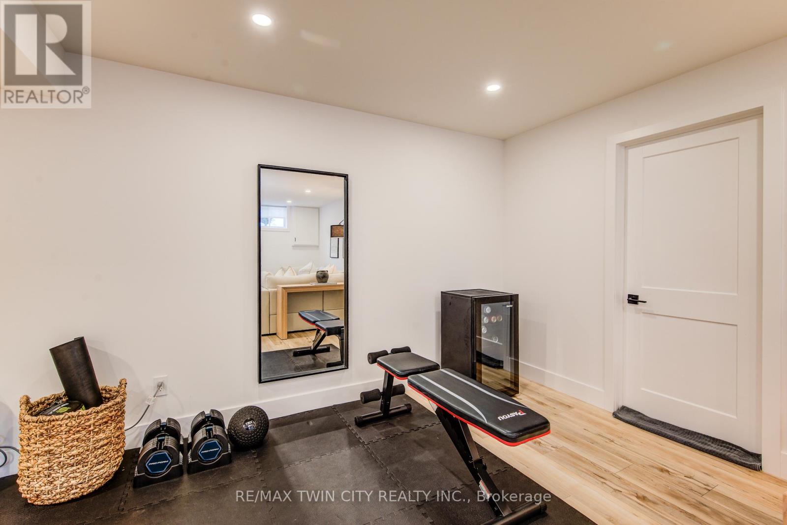 18 Duncairn Avenue, Kitchener, Ontario  N2M 4S4 - Photo 30 - X12836302