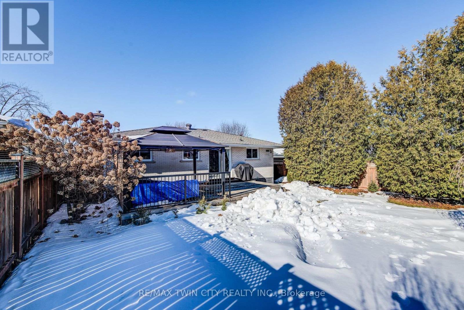 18 Duncairn Avenue, Kitchener, Ontario  N2M 4S4 - Photo 43 - X12836302