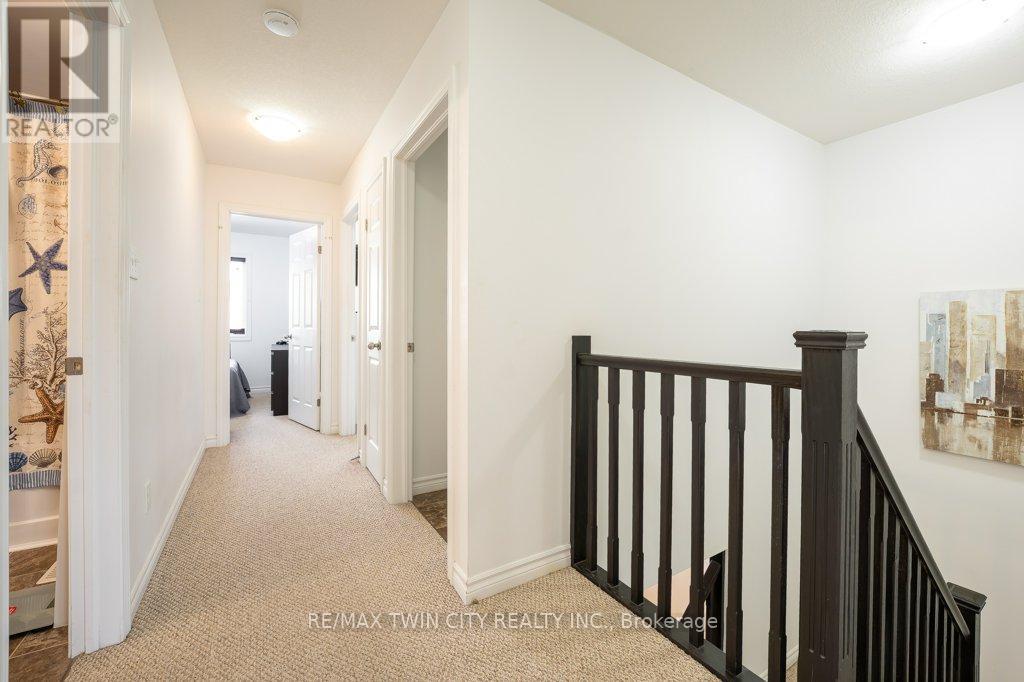 8 Renfrew Street, Kitchener, Ontario  N2R 0G6 - Photo 20 - X12836306