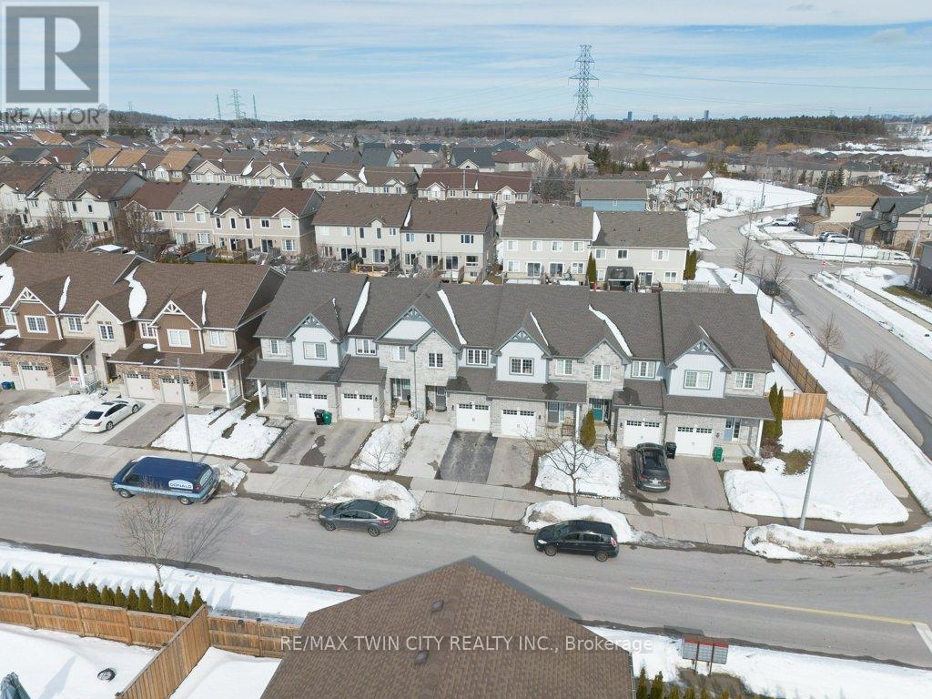 8 Renfrew Street, Kitchener, Ontario  N2R 0G6 - Photo 34 - X12836306