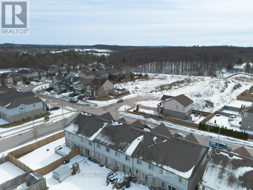 8 Renfrew Street, Kitchener, Ontario  N2R 0G6 - Photo 41 - X12836306