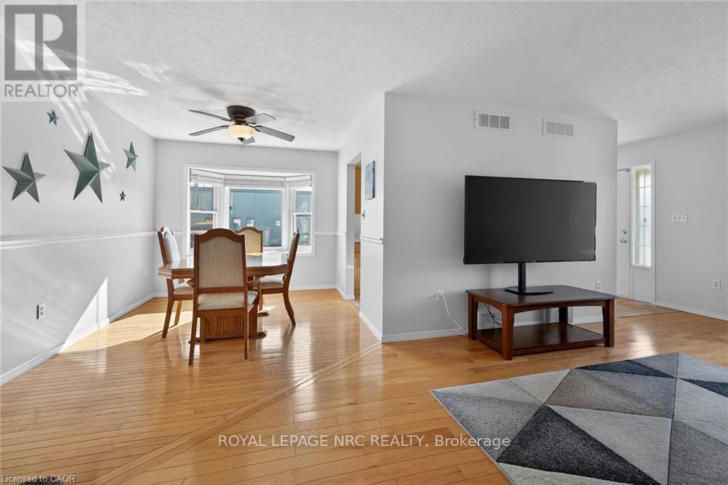 115 Forest Street E, Haldimand, Ontario  N1A 1B9 - Photo 10 - X12836320