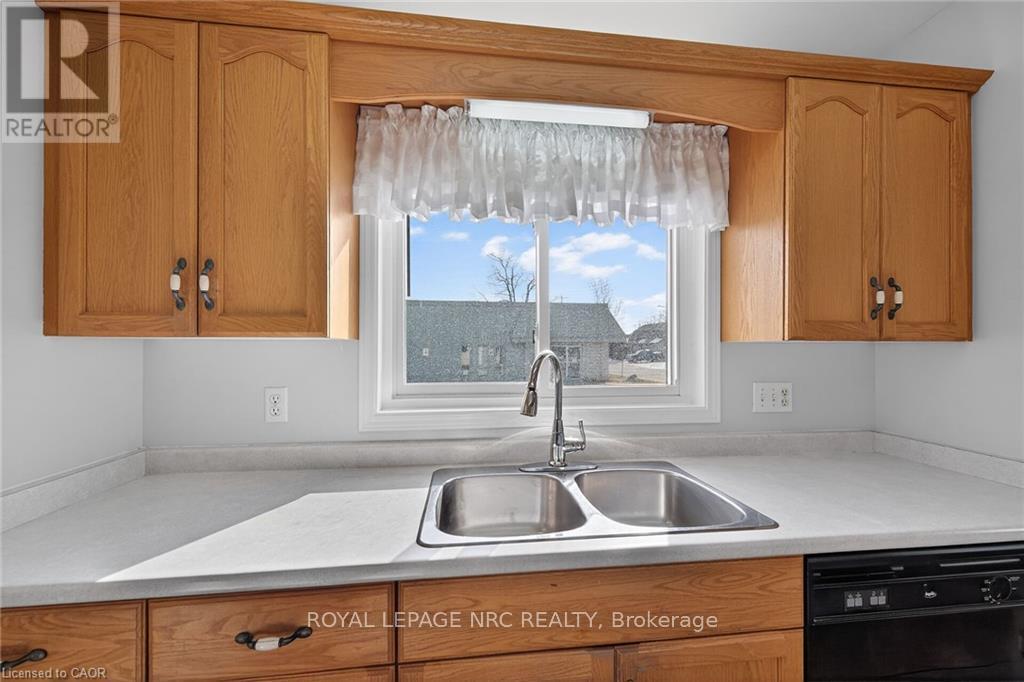 115 Forest Street E, Haldimand, Ontario  N1A 1B9 - Photo 17 - X12836320