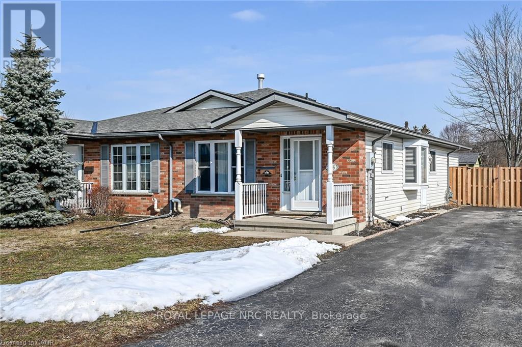 115 Forest Street E, Haldimand, Ontario  N1A 1B9 - Photo 2 - X12836320