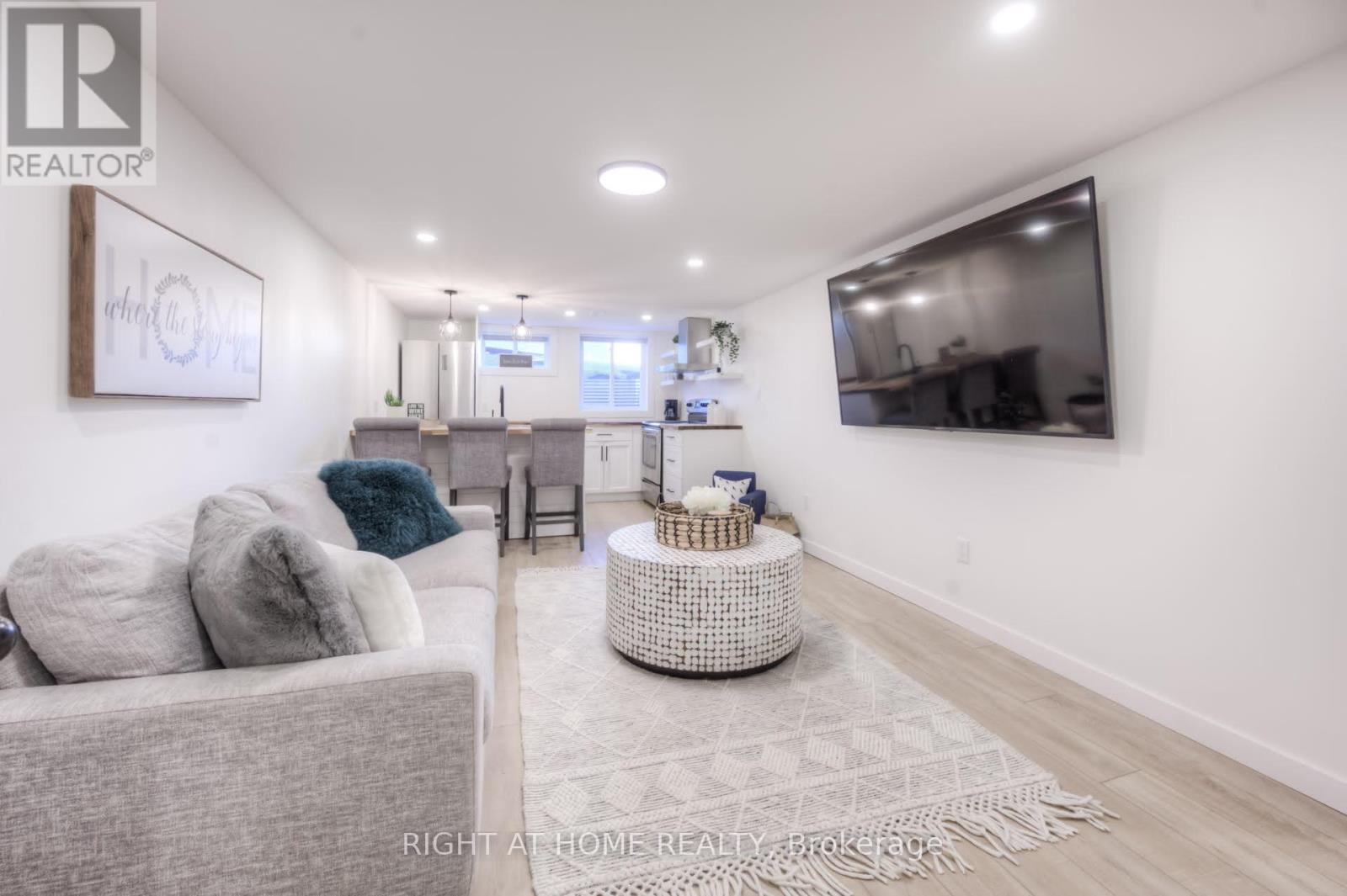 Unit B - 56 Crescent Road, Cambridge, Ontario  N3C 2J4 - Photo 3 - X12836390