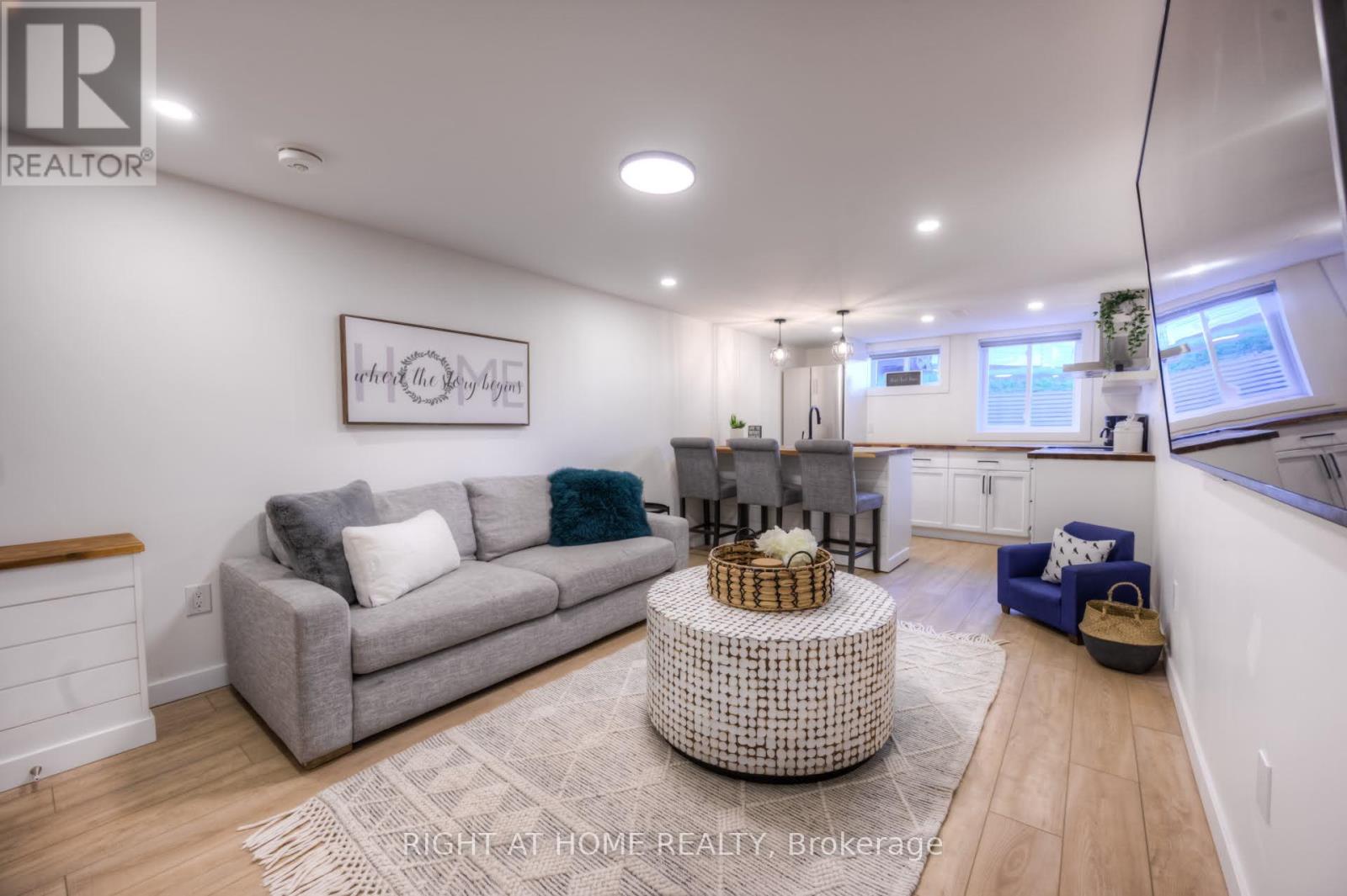 Unit B - 56 Crescent Road, Cambridge, Ontario  N3C 2J4 - Photo 4 - X12836390