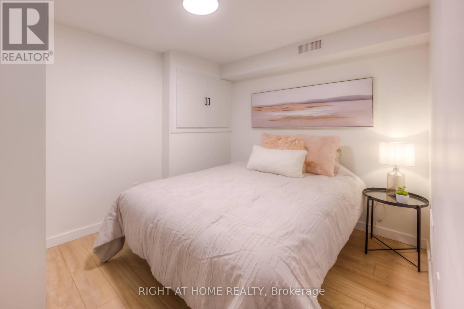 Unit B - 56 Crescent Road, Cambridge, Ontario  N3C 2J4 - Photo 7 - X12836390