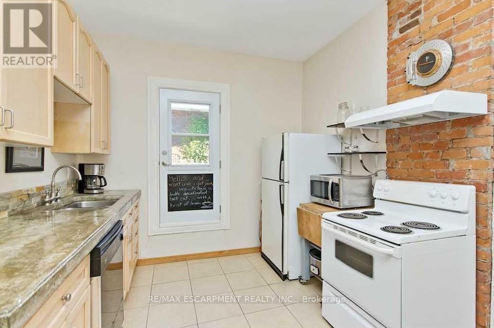 134 Stinson Street, Hamilton, Ontario  L8N 1S6 - Photo 8 - X12836434