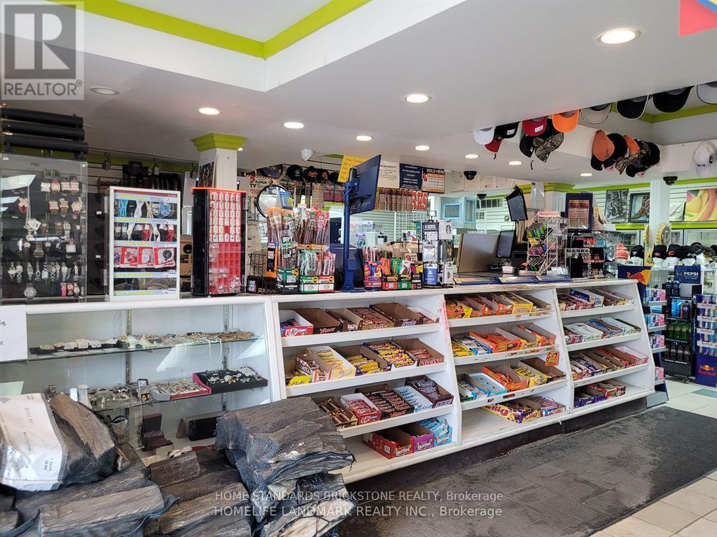 195 Dundas Street W, Quinte West, Ontario  K8V 3R3 - Photo 2 - X12836494