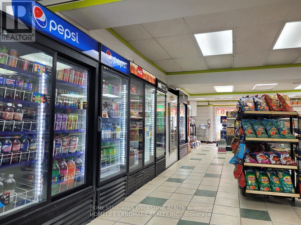 195 Dundas Street W, Quinte West, Ontario  K8V 3R3 - Photo 4 - X12836494