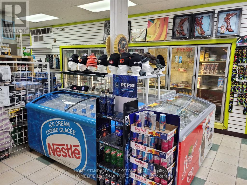 195 Dundas Street W, Quinte West, Ontario  K8V 3R3 - Photo 6 - X12836494