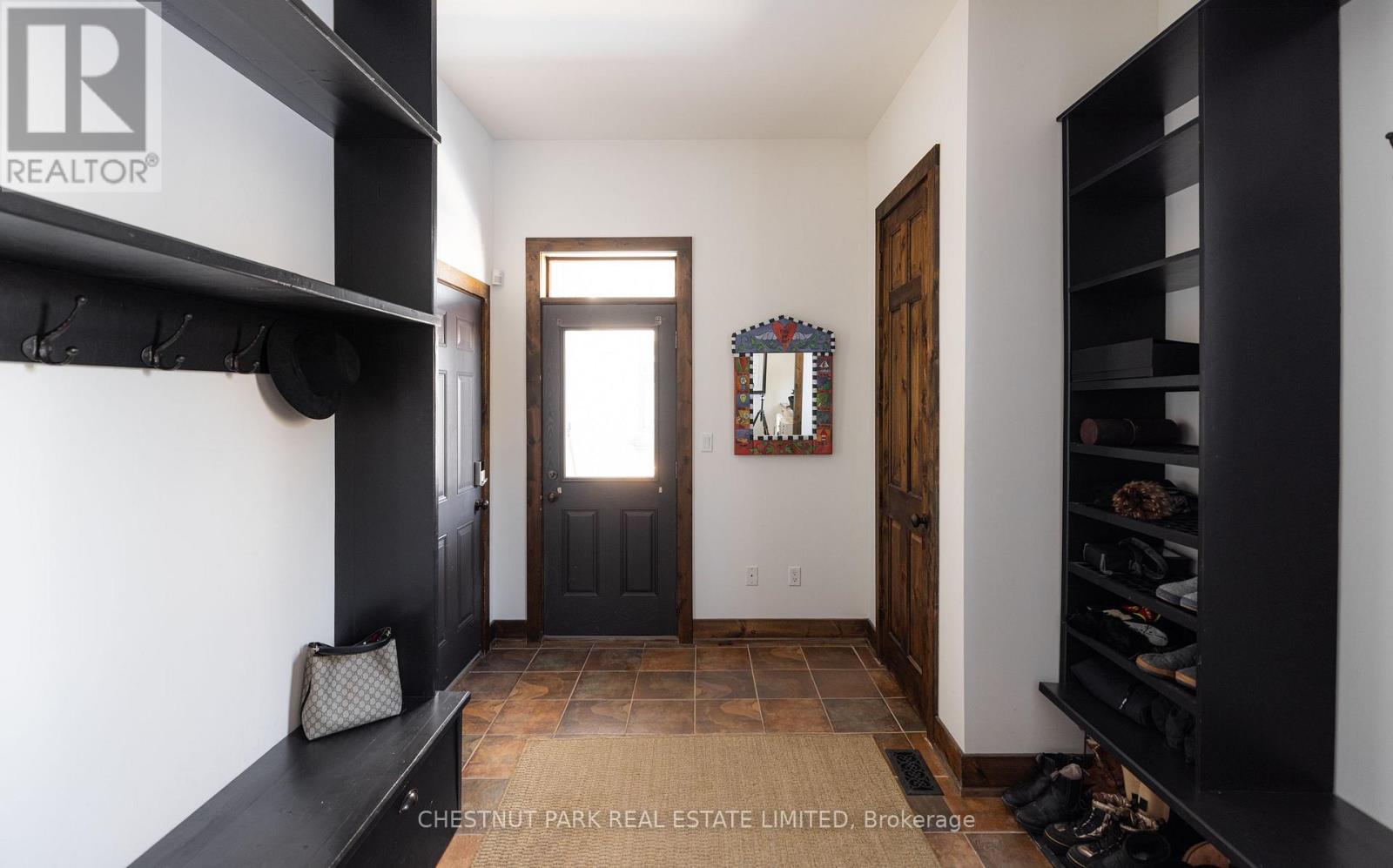 146 National Drive, Blue Mountains, Ontario  L9Y 0B7 - Photo 3 - X12836496