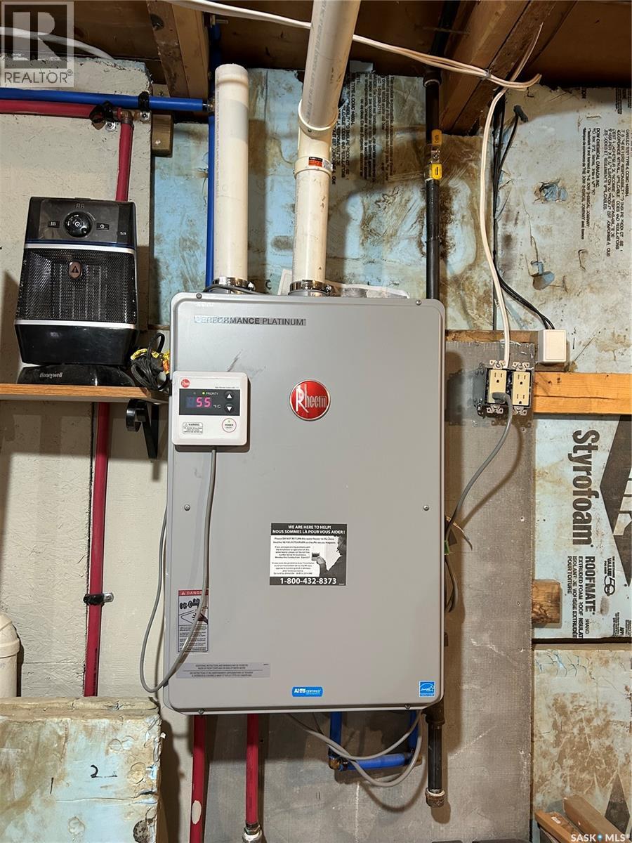 625 Maharg Avenue, Burstall, Saskatchewan  S0N 0H0 - Photo 28 - SK029542