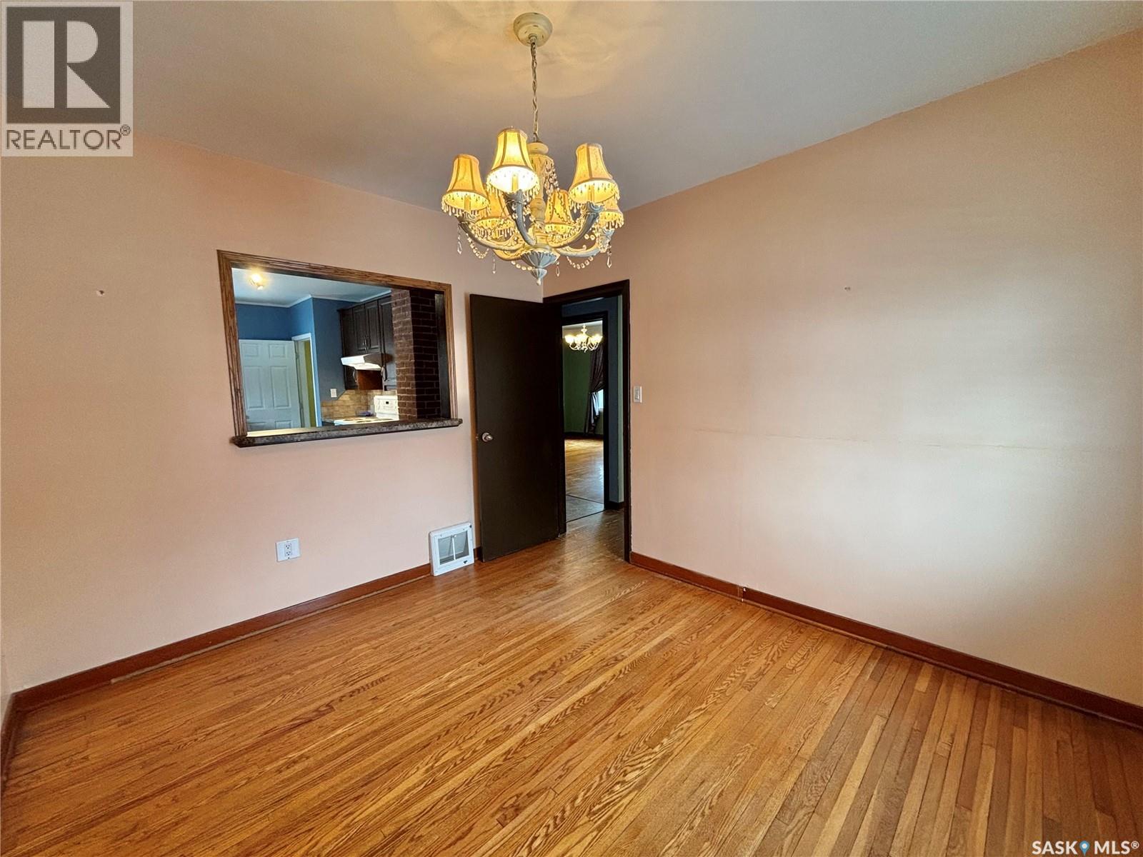 47 James Avenue, Yorkton, Saskatchewan  S3N 2C3 - Photo 11 - SK029525