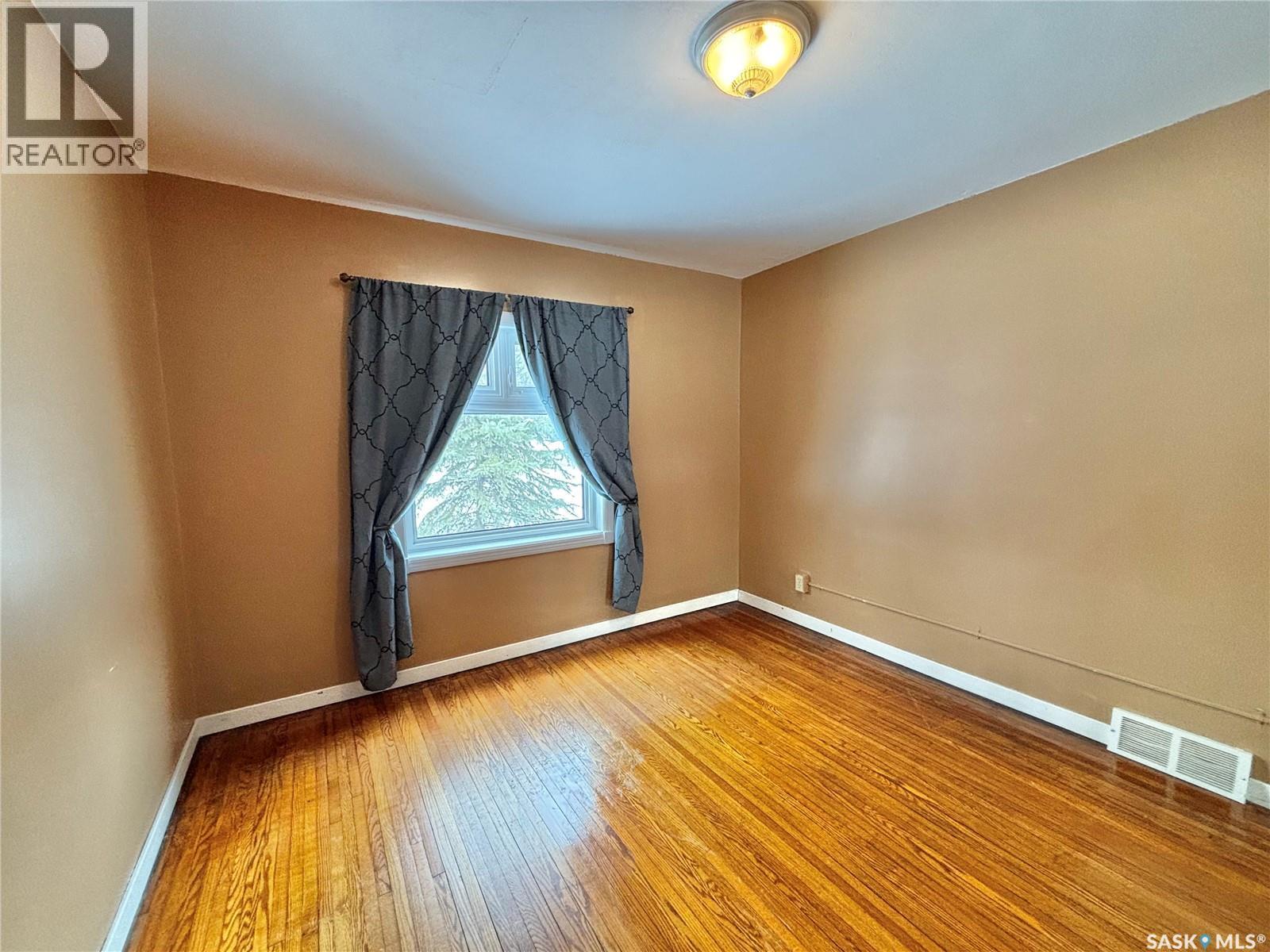 47 James Avenue, Yorkton, Saskatchewan  S3N 2C3 - Photo 16 - SK029525