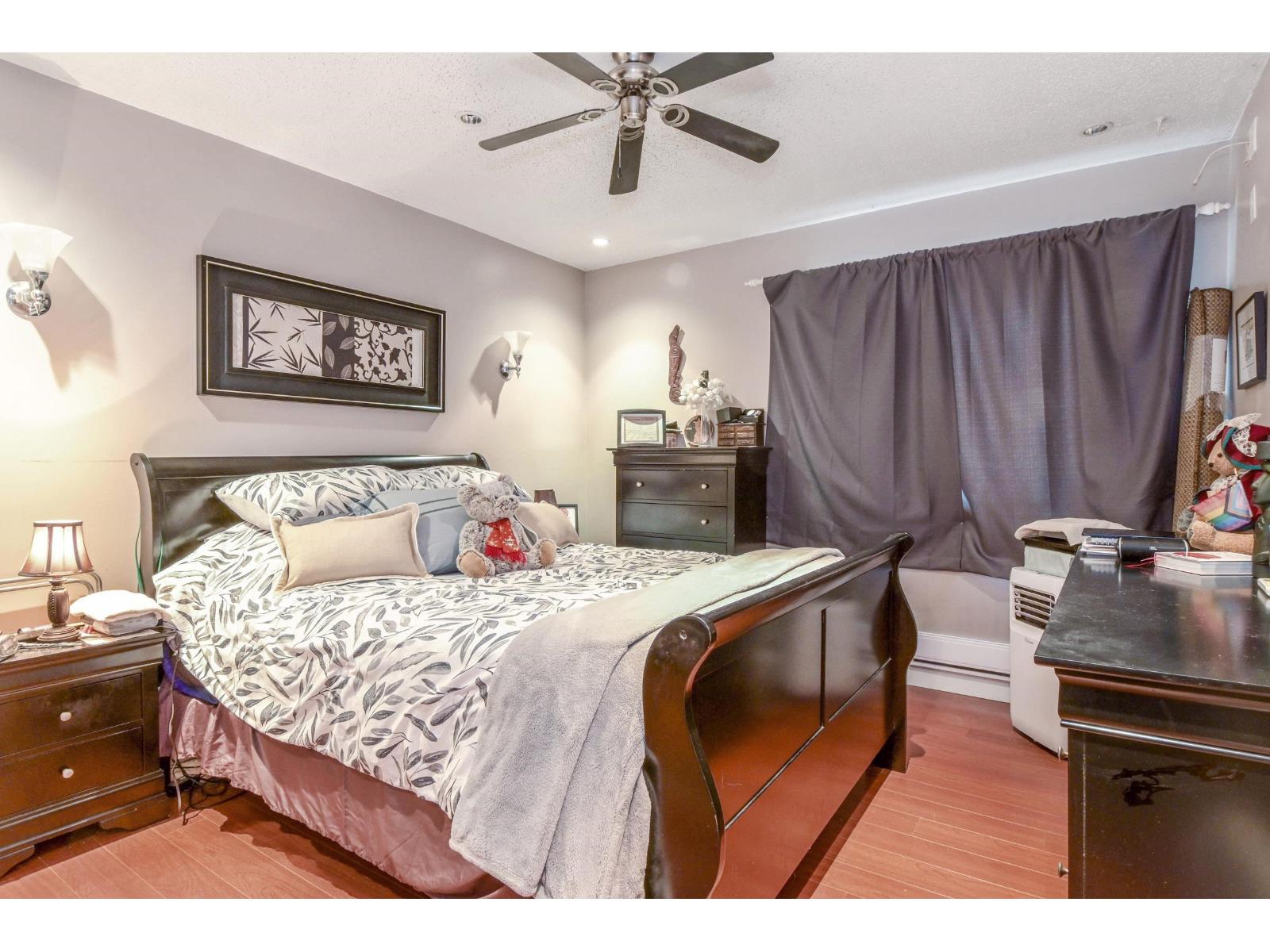 8037 139a Street, Surrey, British Columbia  V3W 6P9 - Photo 9 - R3070058