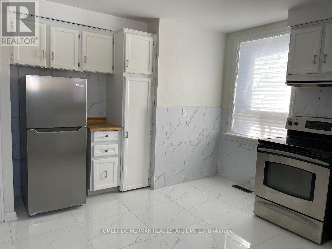 50 Moore Park Avenue, Toronto, Ontario  M2M 1M9 - Photo 7 - C12835156