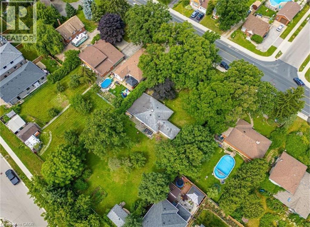 879 West 5th Street, Hamilton, Ontario  L9C 5R4 - Photo 13 - 40808609