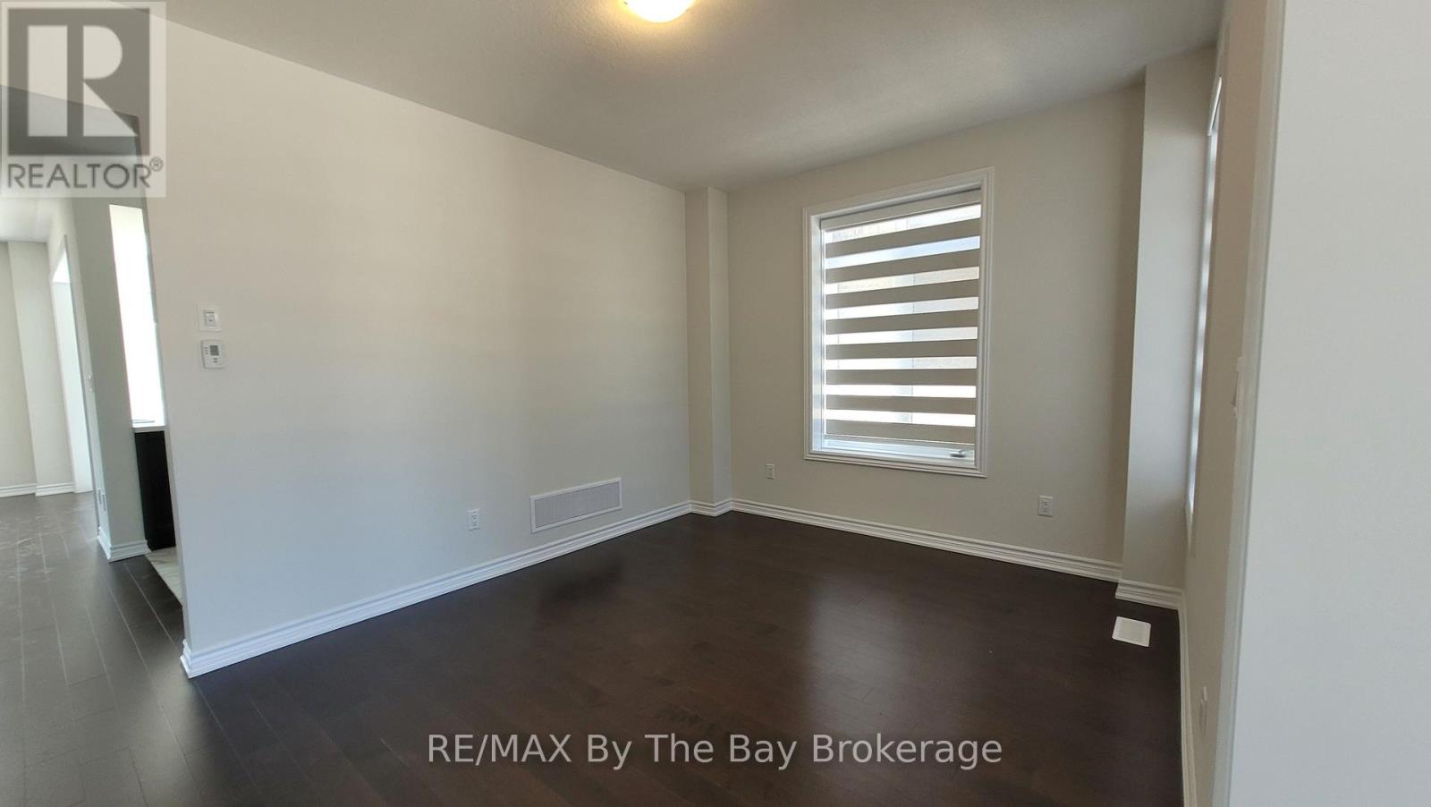 90 Sun Valley Avenue, Wasaga Beach, Ontario L9Z 0H8 - Photo 2 - S12836578